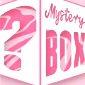 $2-3!!  You pick your size!!;; AND brands;; VS; Forever 21; Urban Outfitter